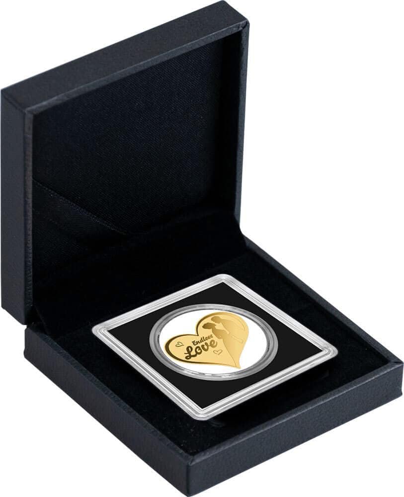 Chad - 2023 Endless Love Heart Shaped Commemorative Gold Coin in Original Mint Pack image 2