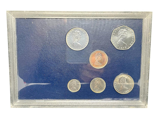 1976 Isle of Man - ½p, 1p, 2p, 5p, 10p, 50p - 6-Coin Silver Decimal Mint Set