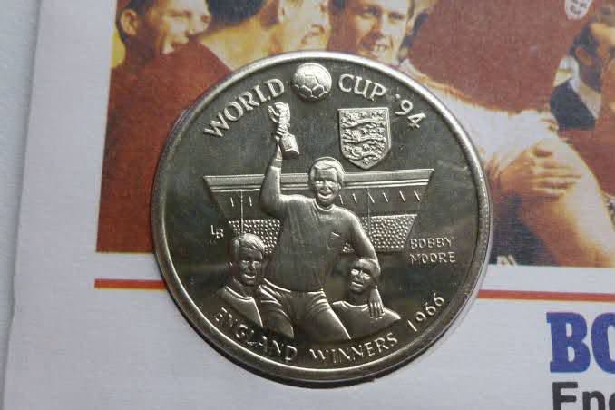 1994 Turks and Caicos Islands – 5 Crowns - FIFA World Cup Winners 1966 – Finest Captain Coin Cover