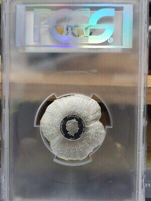 2017 Cook Islands - Remembrance Poppy – Tribute to the Fallen 1 Oz Silver Colored Coin image 5